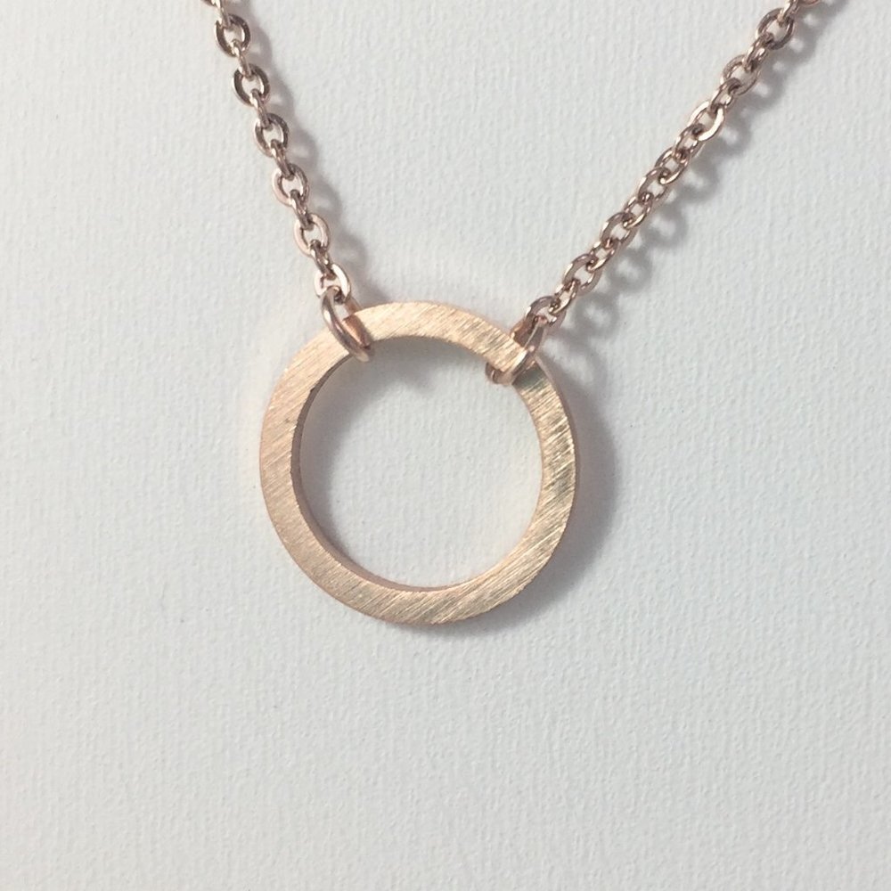 Jewelry necklace karma circle of life round minimalist dainty rose gold tone new